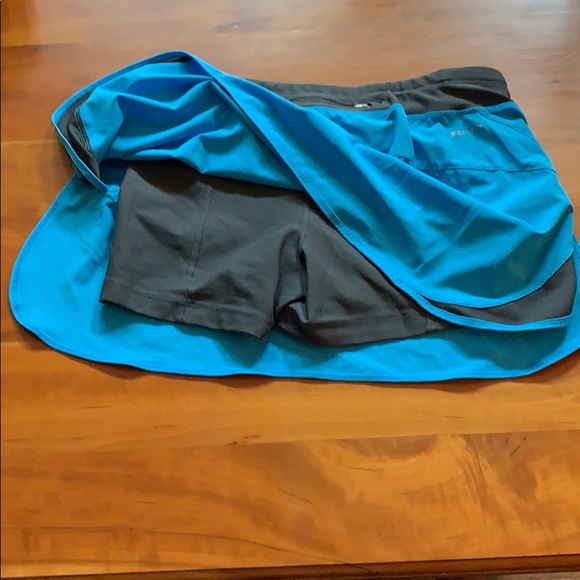 Nike Dri-fit running skort - Picture 4 of 4